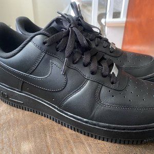 Nike Air Force 1 Black Mens Size 9.5